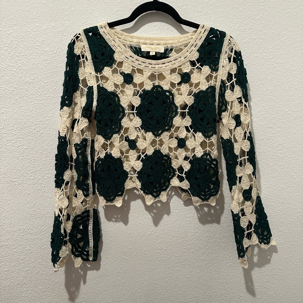 Green and White Knitted Long Sleeve Shirt